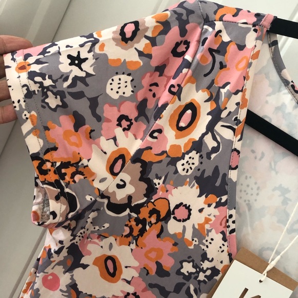 NWT STYLISH Noracora  Vibrant Floral V-Neck Short Sleeve Dress   SZ M - Picture 7 of 12